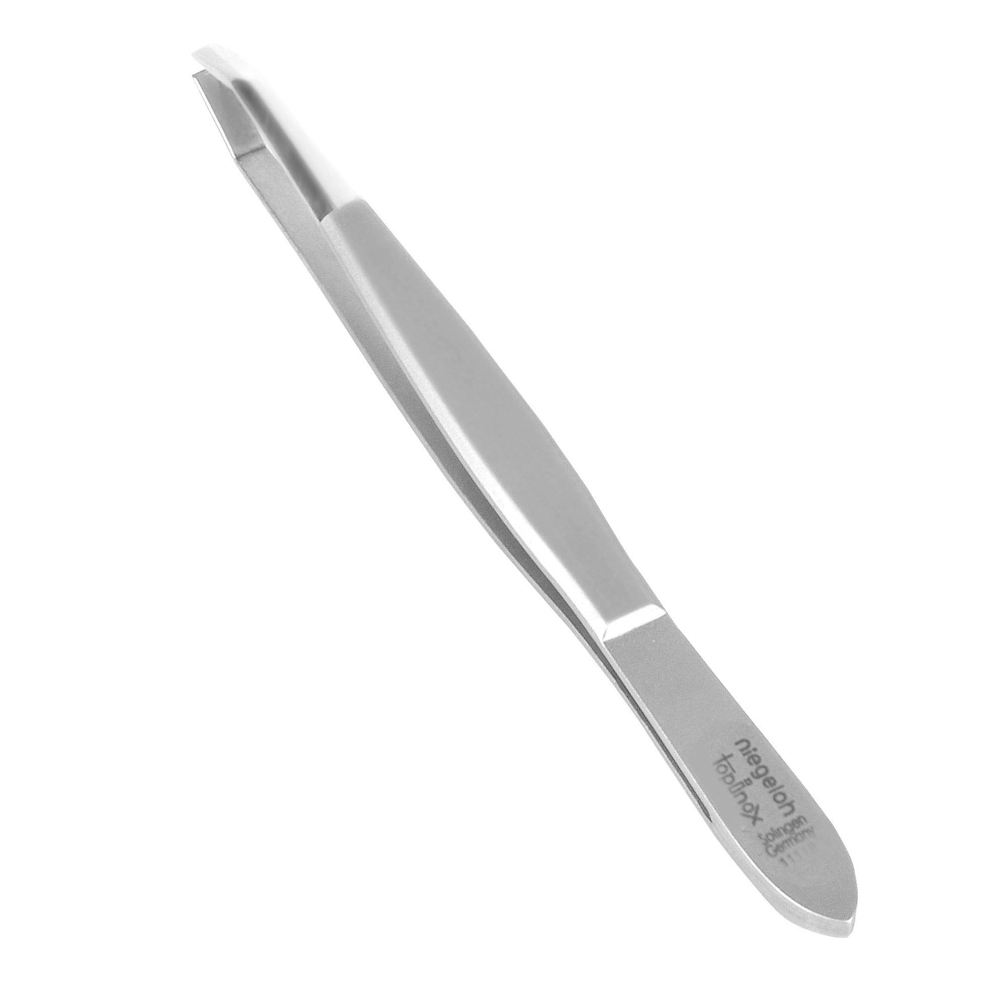 Gebogen pincet van roestvrij staal. Niegeloh Solingen TopInox. Zilverkleurig, schuine punt. Logo en tekst op handvat.