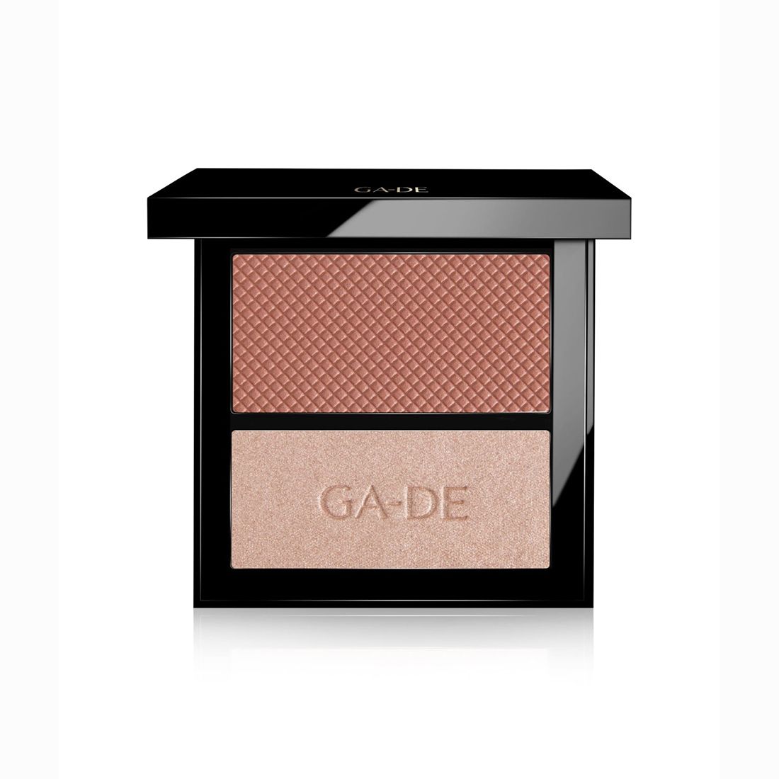 Ga-De Velveteen Blush & Shimmer Duet. Zwarte compactpoeder met twee tinten: roze-bruin en beige. Merk GA-DE.