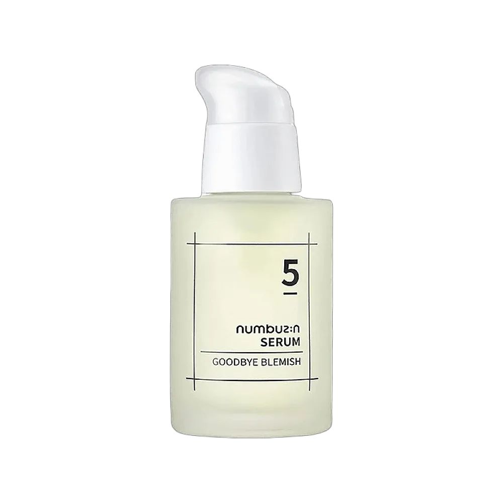 Flacon de sérum avec inscription : 5, numbuz:n SERUM, GOODBYE BLEMISH. Fond blanc avec cadre noir.