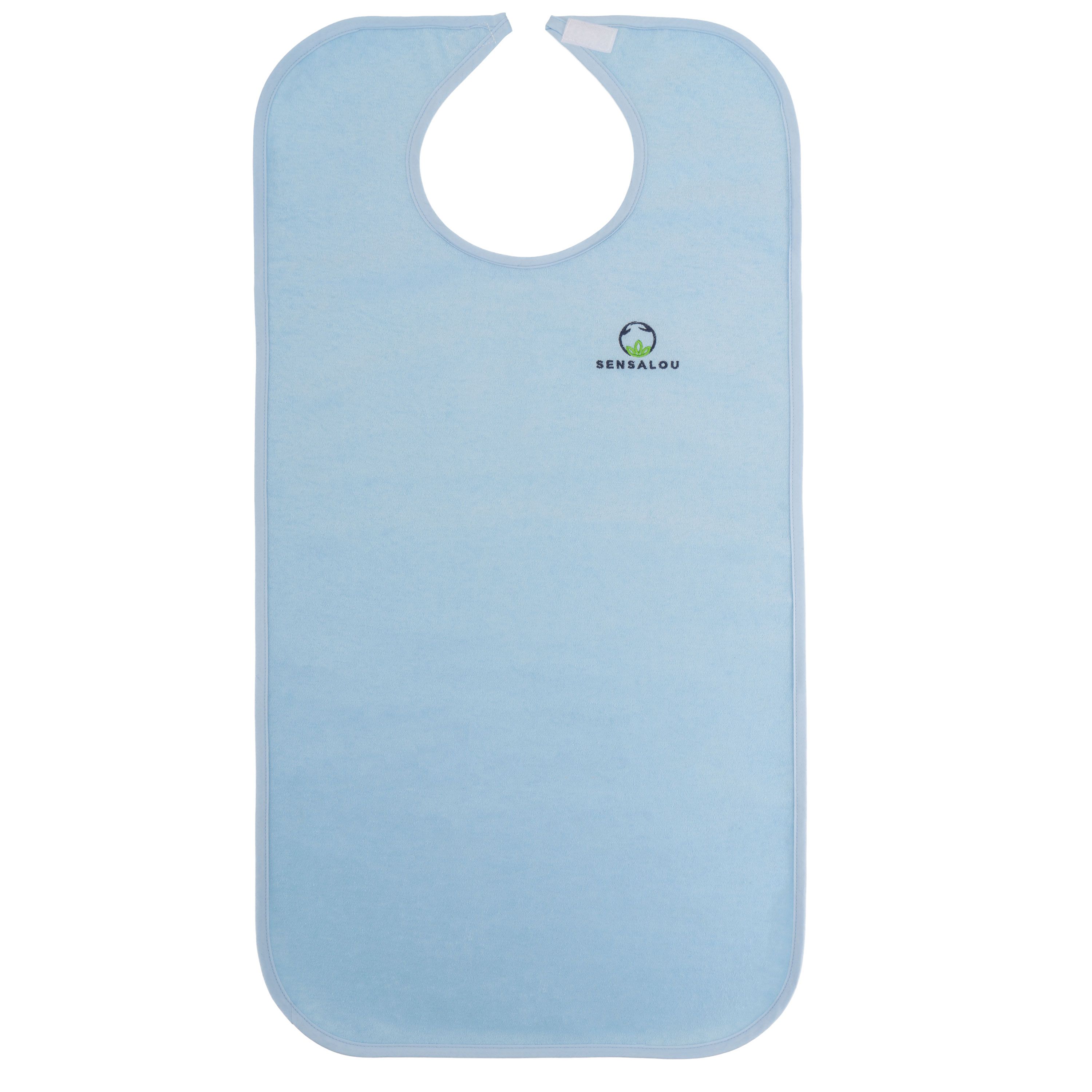 Bavette bleu clair pour adultes. Fermeture velcro au cou. Marque Sensalou. Forme rectangulaire avec coins arrondis.
