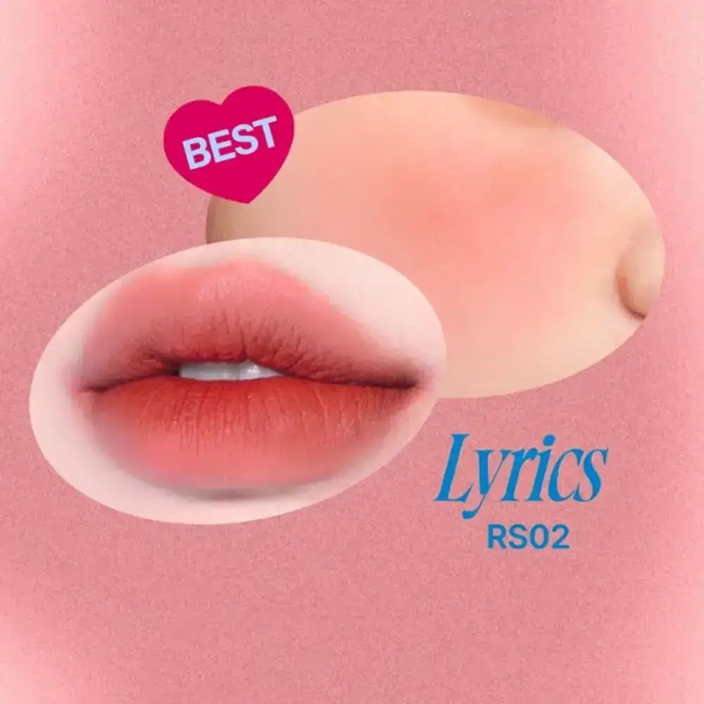 Lippen en wangen met RS02 Lyrics. Een hart met 'BEST' tekst.