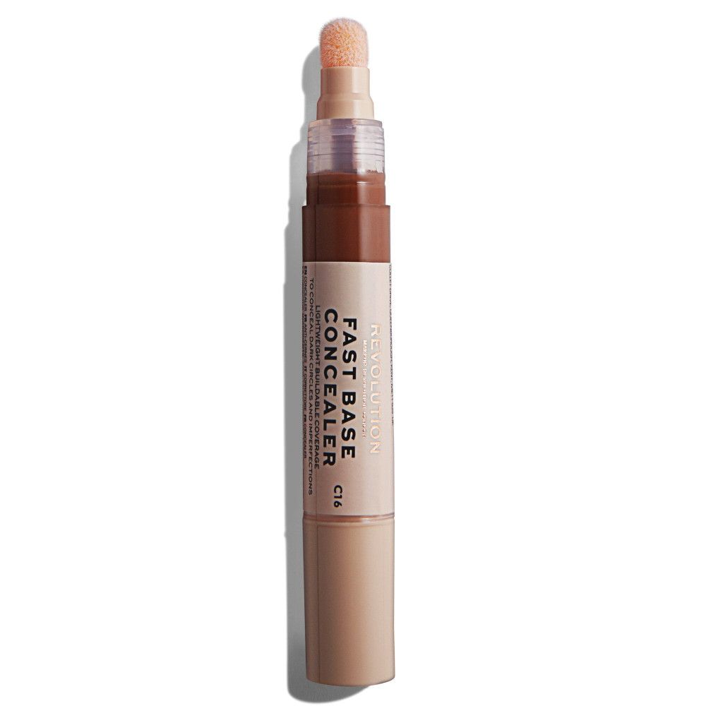 Concealer-stift met sponsapplicator. Tint C16. Opschrift: Fast Base Concealer. Merk: Revolution.