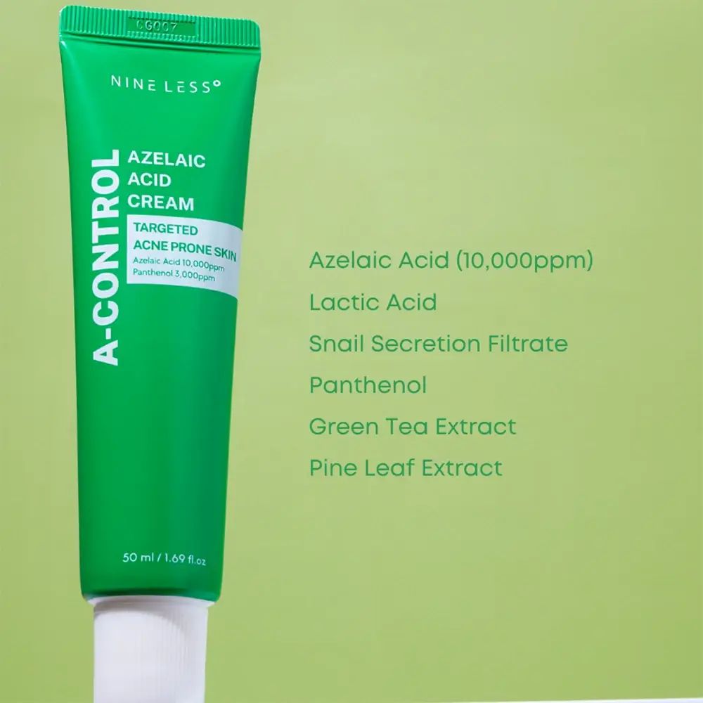 Groene tube met tekst: A-Control, Azelaic Acid Cream. Ingrediënten: azelaïnezuur, melkzuur, slakkensecretie, panthenol.