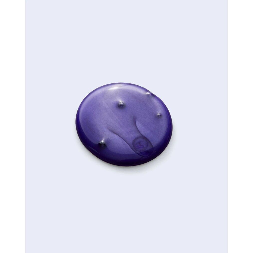 Gros plan d'une goutte violette. Aucune désignation de produit visible.