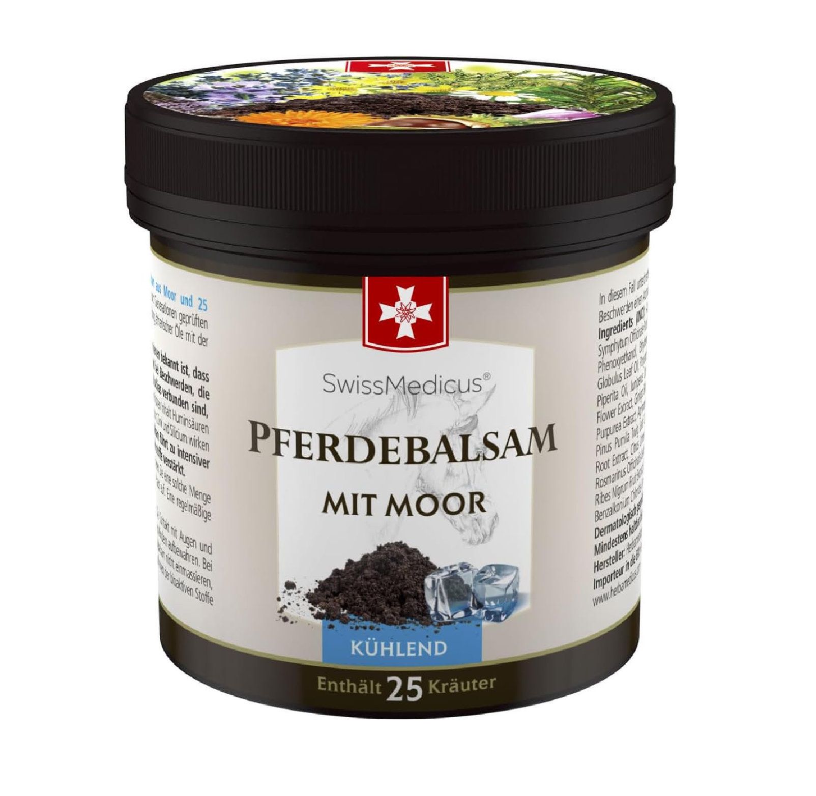Ronde pot met zwart deksel. Opschrift: SwissMedicus Pferdebalsam mit Moor. Bevat 25 kruiden. Afbeelding van veen en ijsblokjes.
