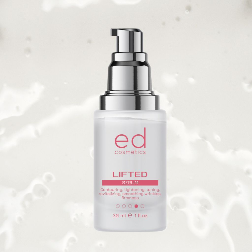 Flacon de sérum avec pompe. Inscription "ed cosmetics" et "LIFTED Serum". 30 ml.