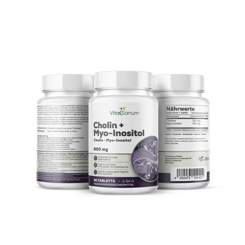 Drie witte flessen VitaSanum® Choline + Myo-Inositol. Opschrift: 600 mg, 90 tabletten. Paarse afbeelding. Voedingssupplement.