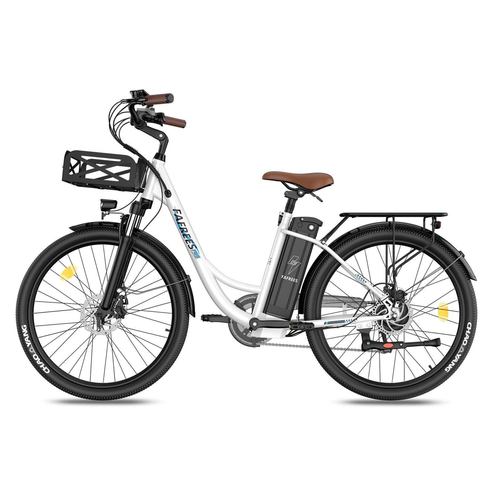 Vélo électrique Fafrees F26 blanc, avec panier. Pneus noirs, selle et poignées marron. Batterie sur cadre. Porte-bagages.