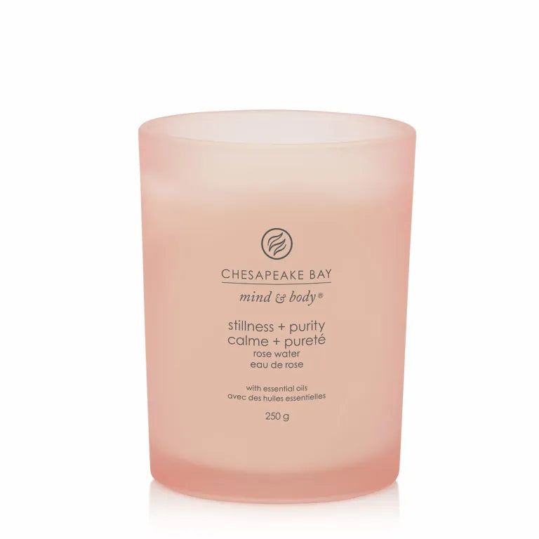 Bougie rose Chesapeake Bay, mind & body, stillness + purity, 250g. Avec huiles essentielles.