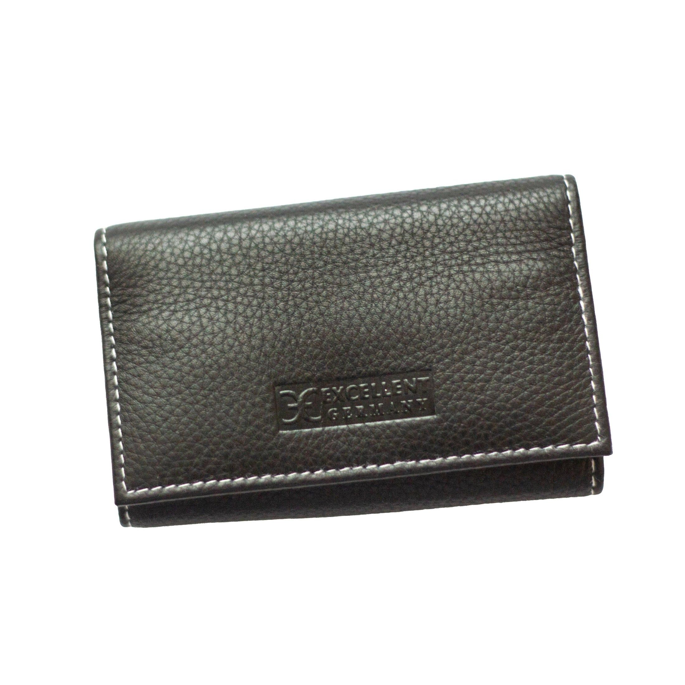 Étui noir fermé avec couture blanche. Marque : Excellent Germany.