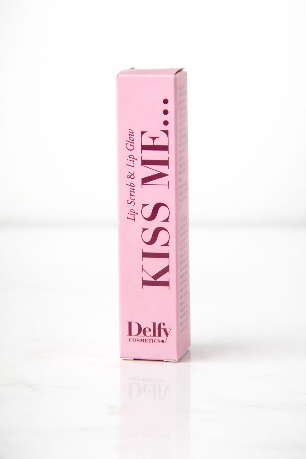 Delfy Kiss Me... Lip Scrub & Lip Glow