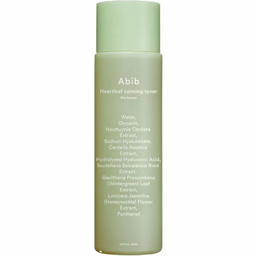 Groene fles met witte tekst. Opschrift: Abib Heartleaf calming toner Skin Booster. Ingrediëntenlijst.