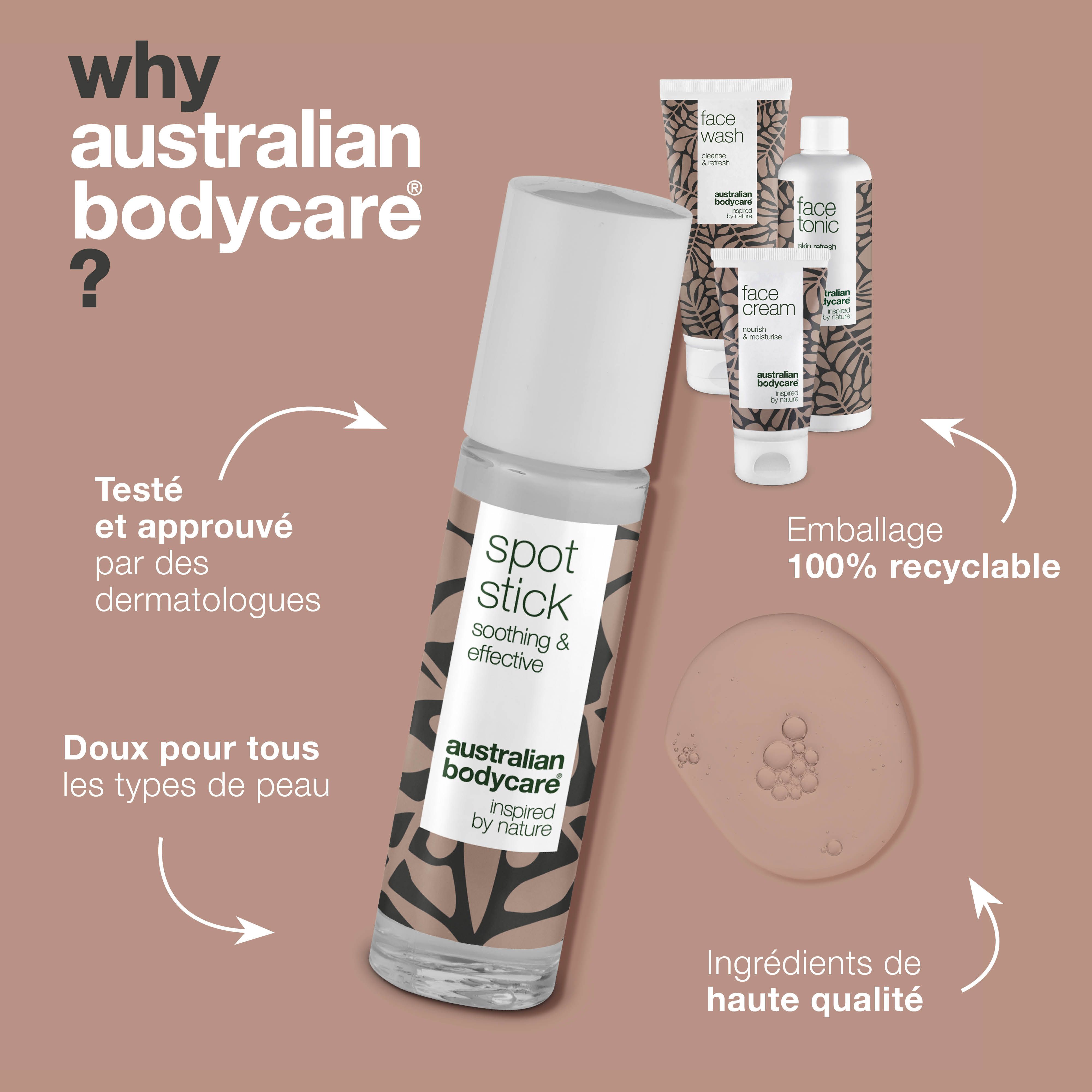 Spot Stick avec motifs bruns. À côté, trois produits. Texte : Testé et approuvé par des dermatologues. 100% recyclable.