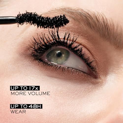 Œil avec mascara. Texte: Jusqu'à 17x plus de volume, jusqu'à 48 heures de tenue.