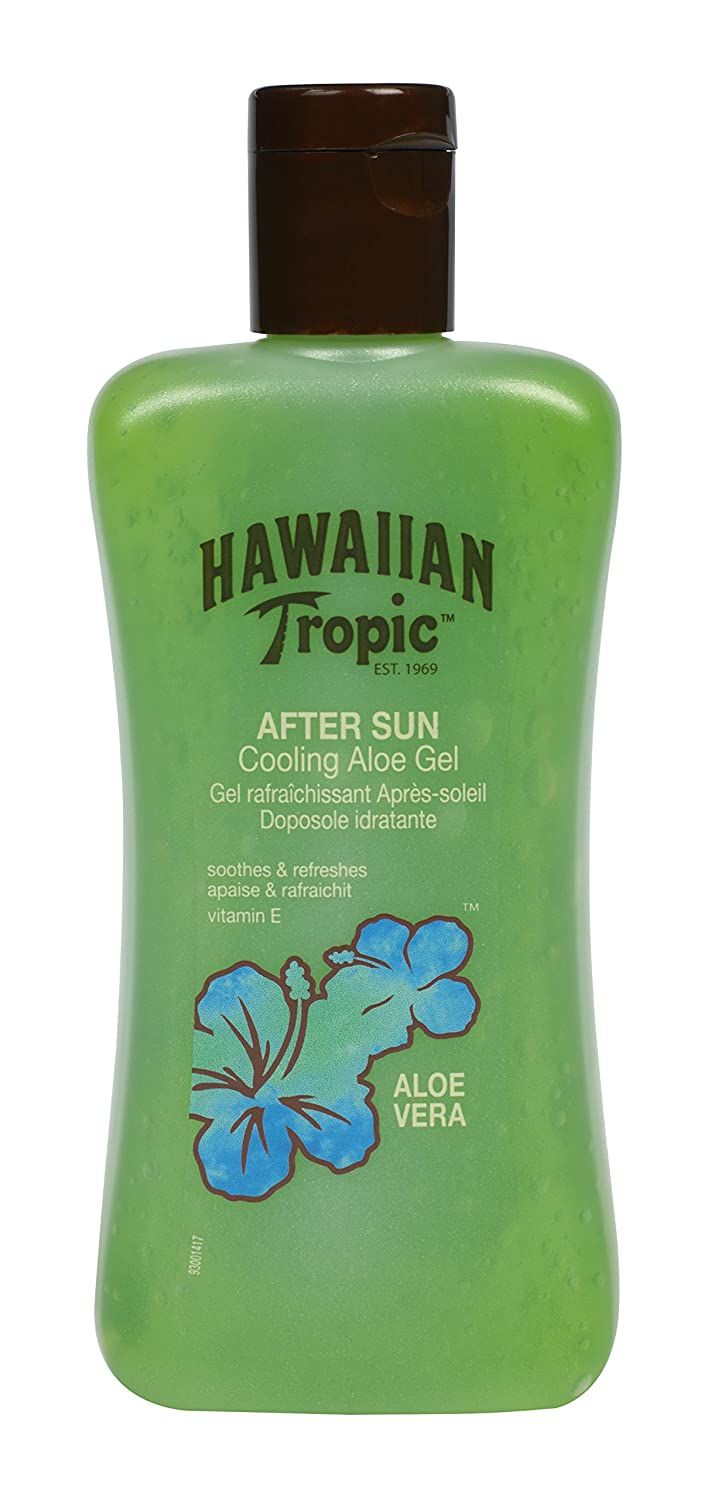 Flacon vert avec bouchon marron. Inscription: Hawaiian Tropic After Sun Cooling Aloe Vera Gel. Illustration de fleurs d'aloe vera.