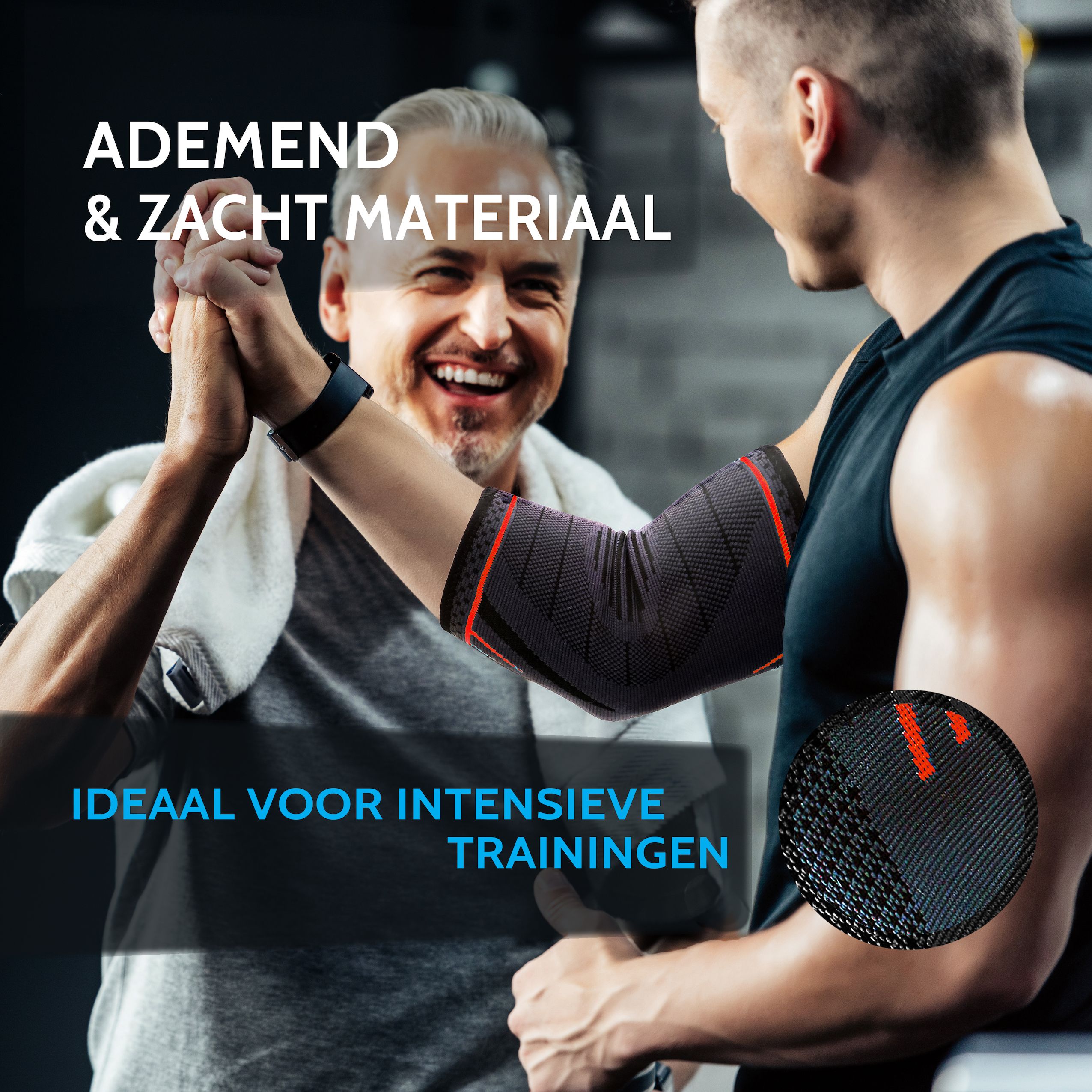 Twee mannen geven elkaar een high five. Eén draagt een elleboogbandage. Gymomgeving.