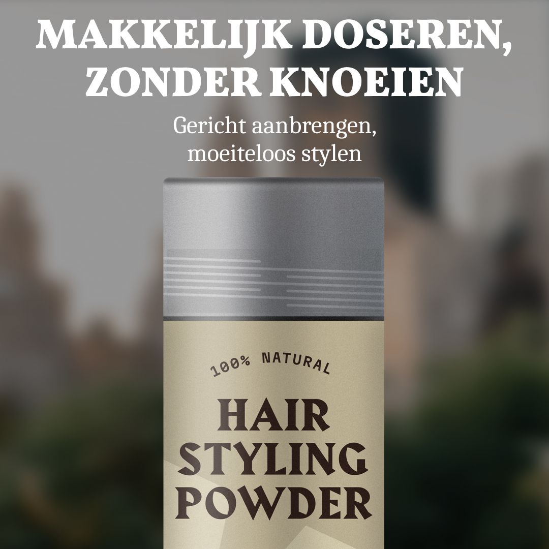 Man met styling poeder, makkelijk doseren, zonder knoeien.