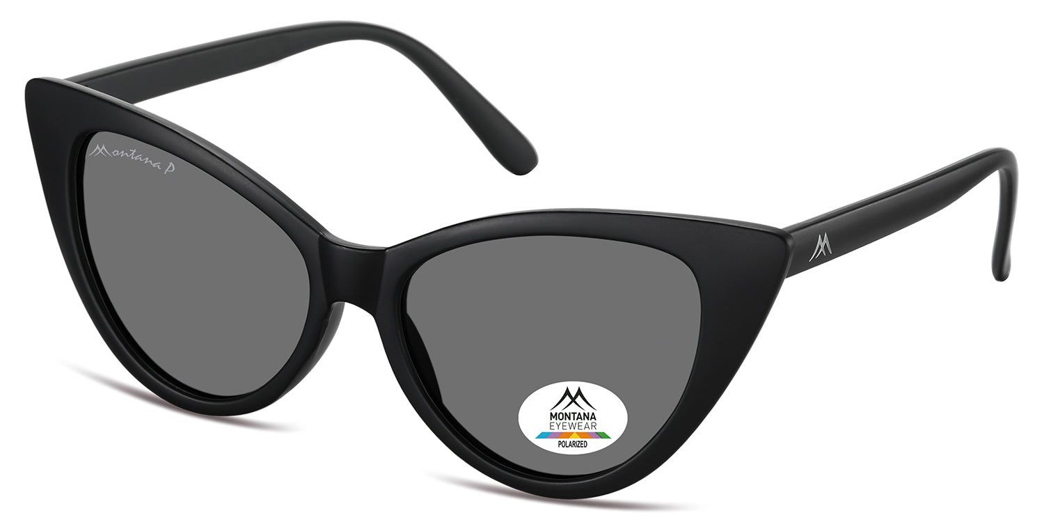 Lunettes de soleil noires, verres gris, forme œil de chat. Logo Montana Eyewear sur branche et verre. Verres polarisés.