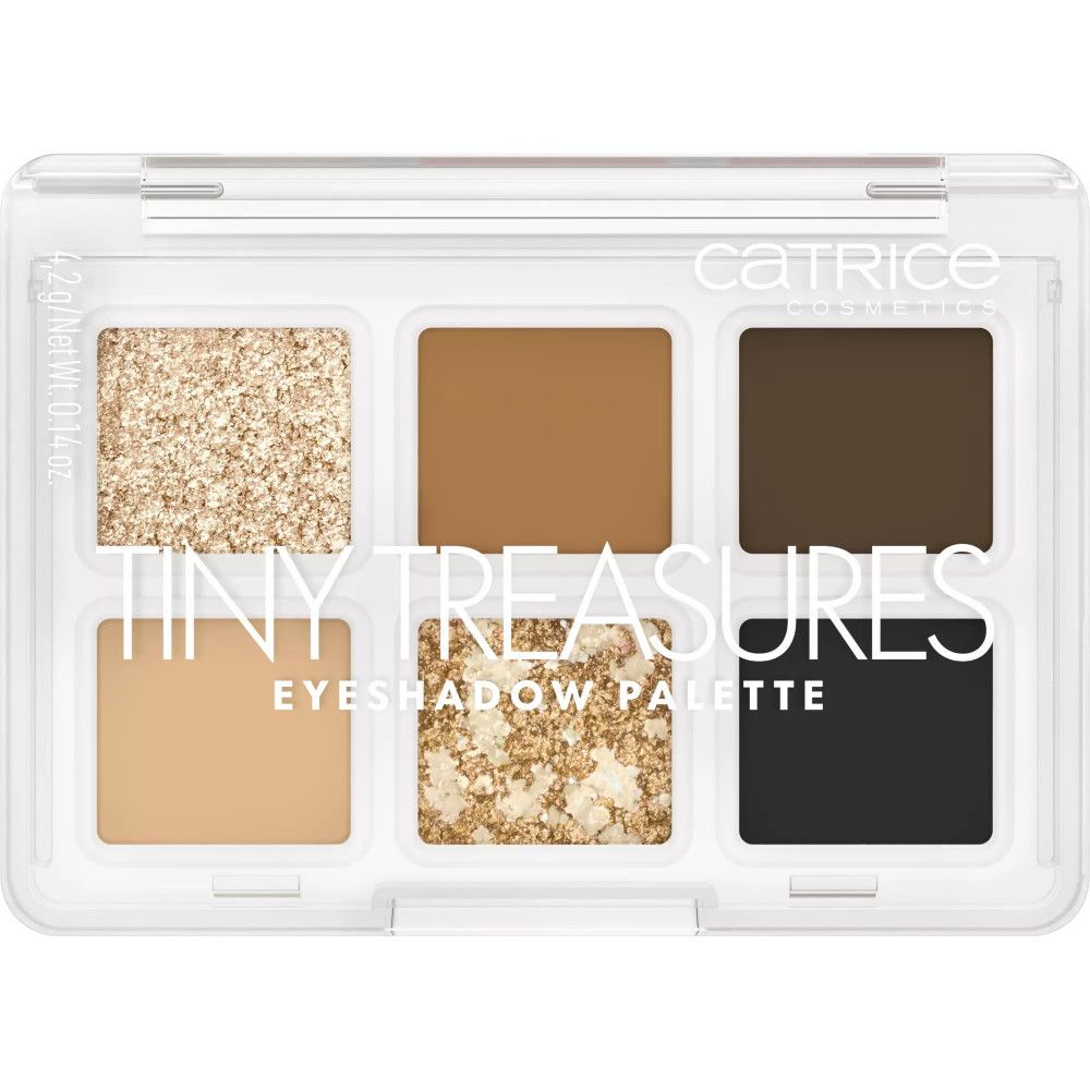 Palette de fards à paupières avec six teintes. L'emballage porte la mention "CATRICE TINY TREASURES EYESHADOW PALETTE".