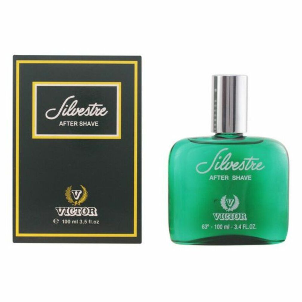 Groene fles en doos. Opschrift: Silvestre After Shave. Zwarte doos met gouden rand. Logo: Victor. Fles met zilveren dop.