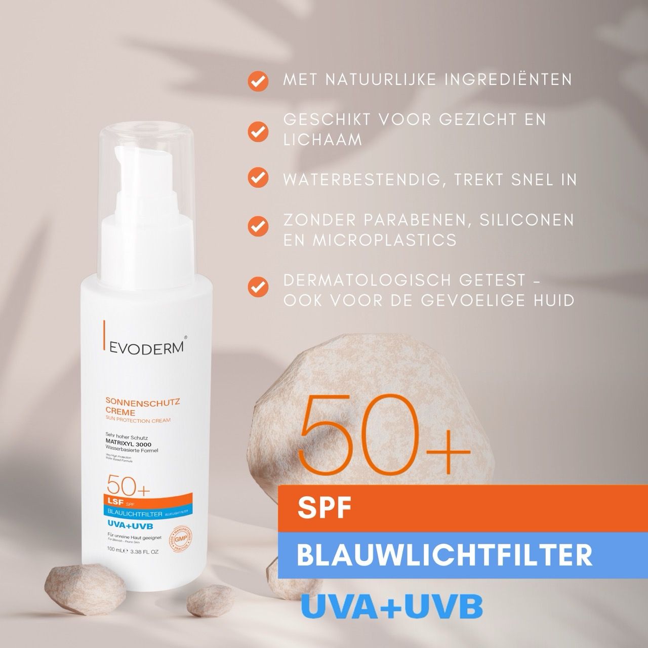 Zonnecrèmefles met ingrediënten: Aloë Vera, Vitamine E, Glycerine.