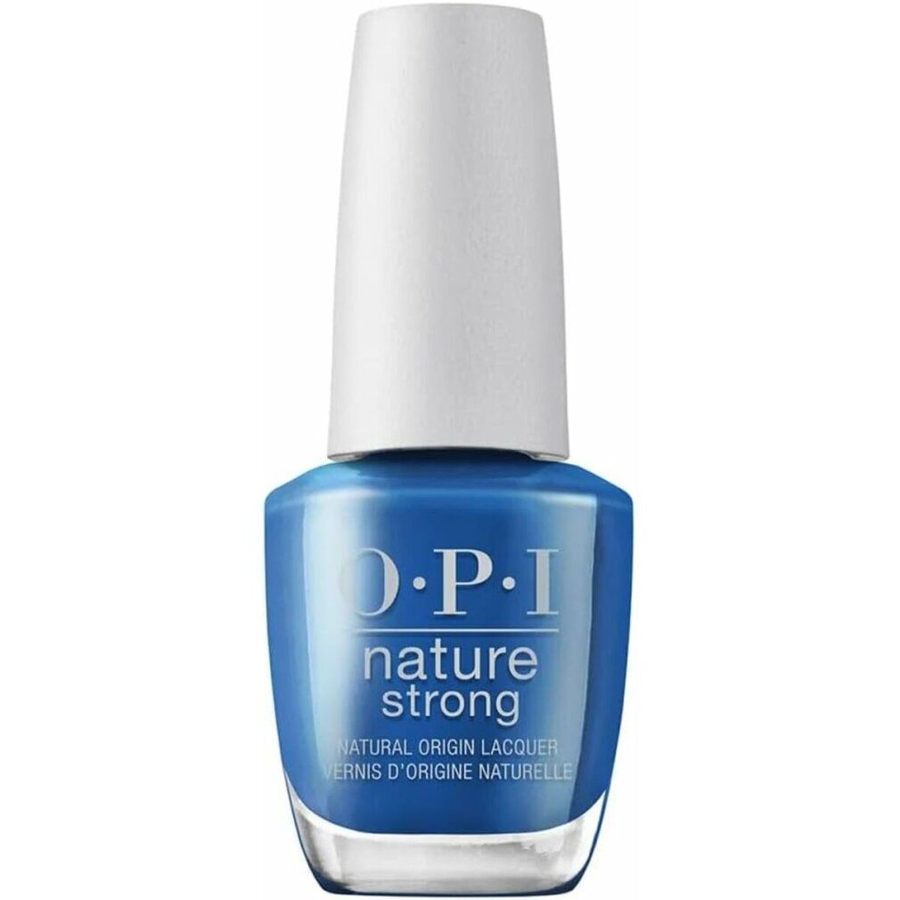 Roze nagellakfles. OPI Nature Strong, vegan, tot 7 dagen houdbaar.