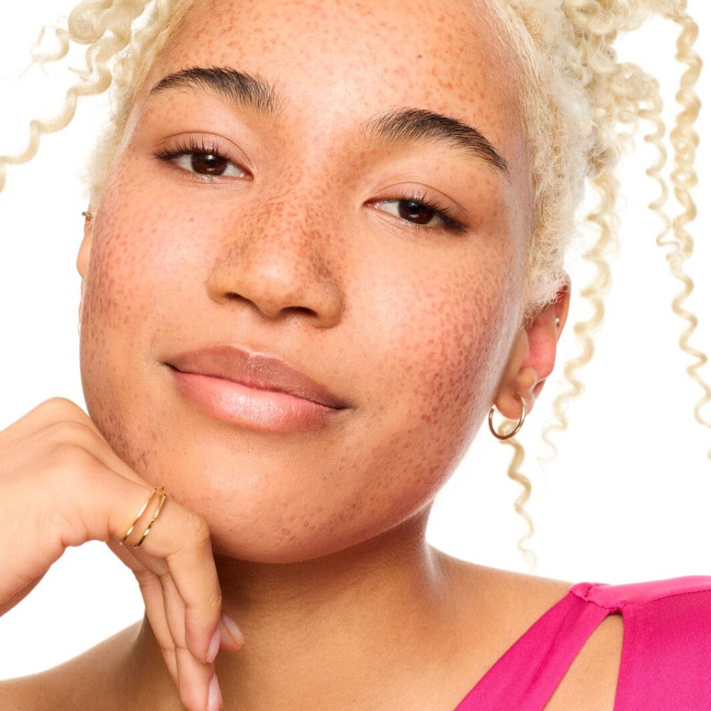 Essence - Correcteur Silky Blur Hydrating Longwear