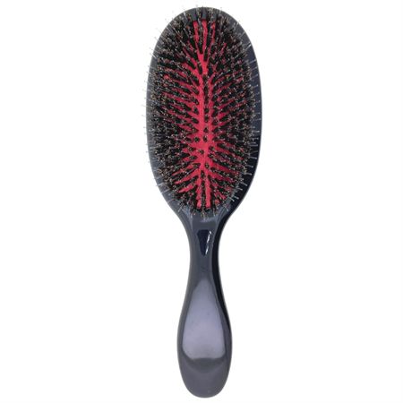 Zwarte paddleborstel met rode borstelhouders en zwijnenharen, geïsoleerd.