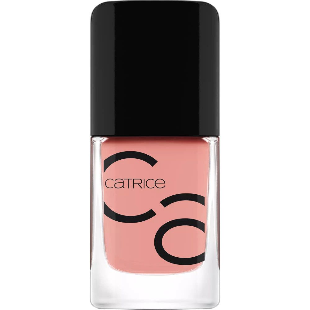 Flacon de vernis à ongles avec bouchon noir et contenu rose. Catrice est écrit sur le flacon.