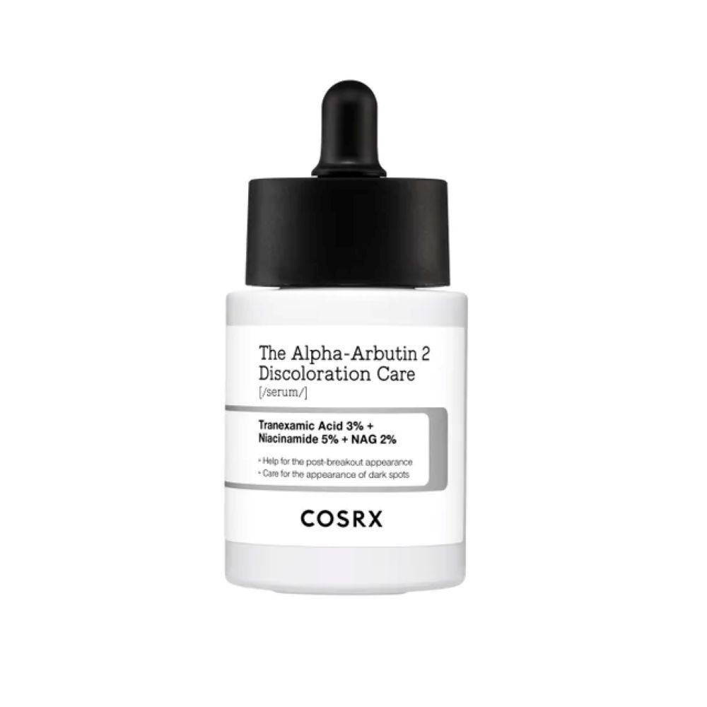 Witte fles met zwarte dop. Tekst: The Alpha-Arbutin 2 Discoloration Care Serum. Ingrediënten. Merk COSRX.