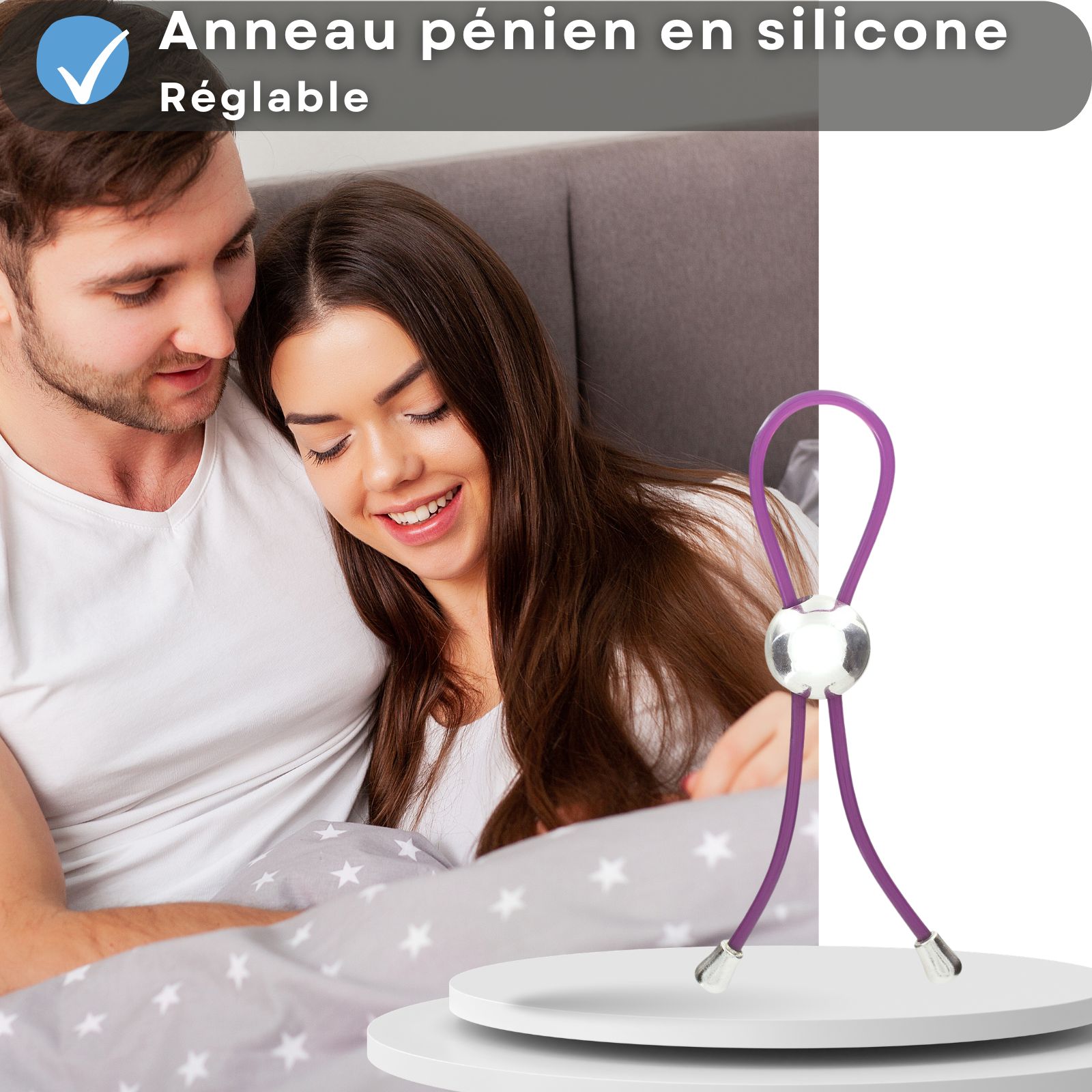 Anneau pénien violet. Couple au lit. Texte: Anneau pénien en silicone, Réglable.
