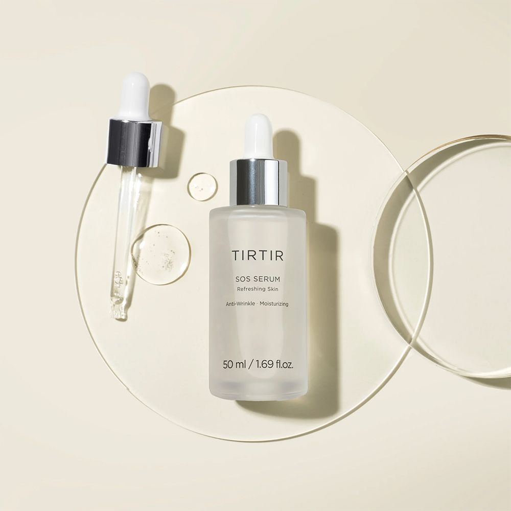 Bouteille et pipette TIRTIR SOS Serum sur une base en verre. 50ml / 1.69 fl.oz.