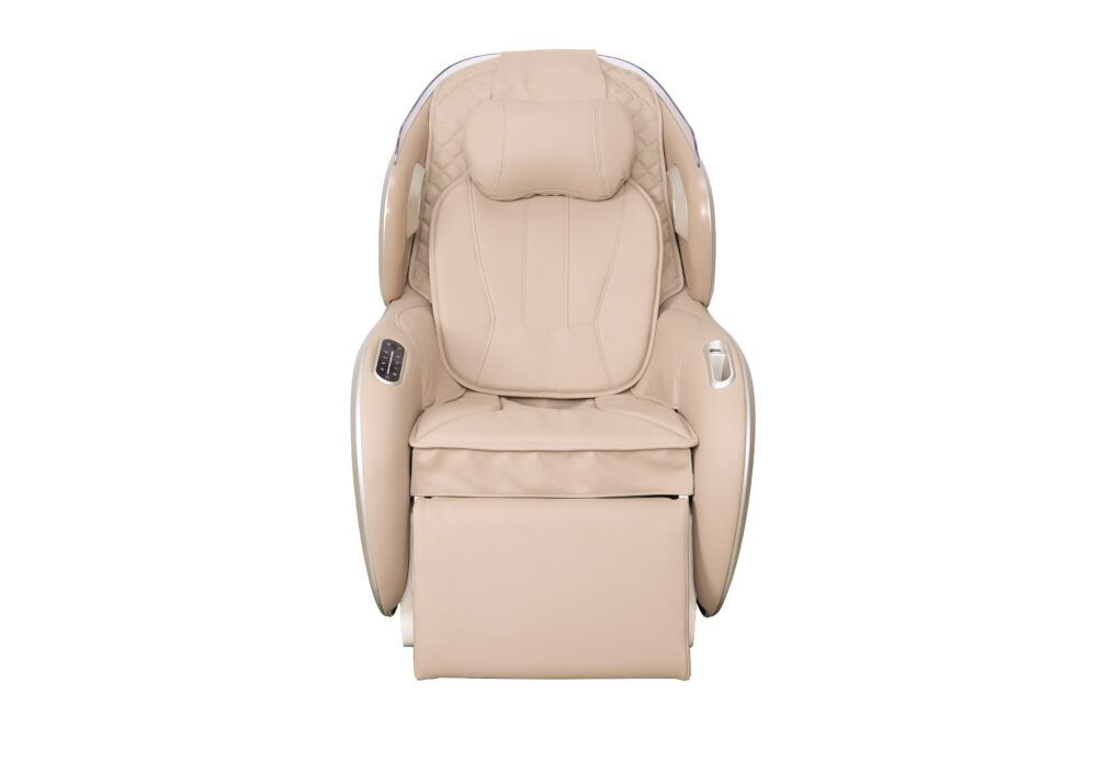 Fauteuil de massage, vue de face. Assise, dossier et accoudoirs beiges. Panneaux latéraux blancs. Repose-pieds intégré.