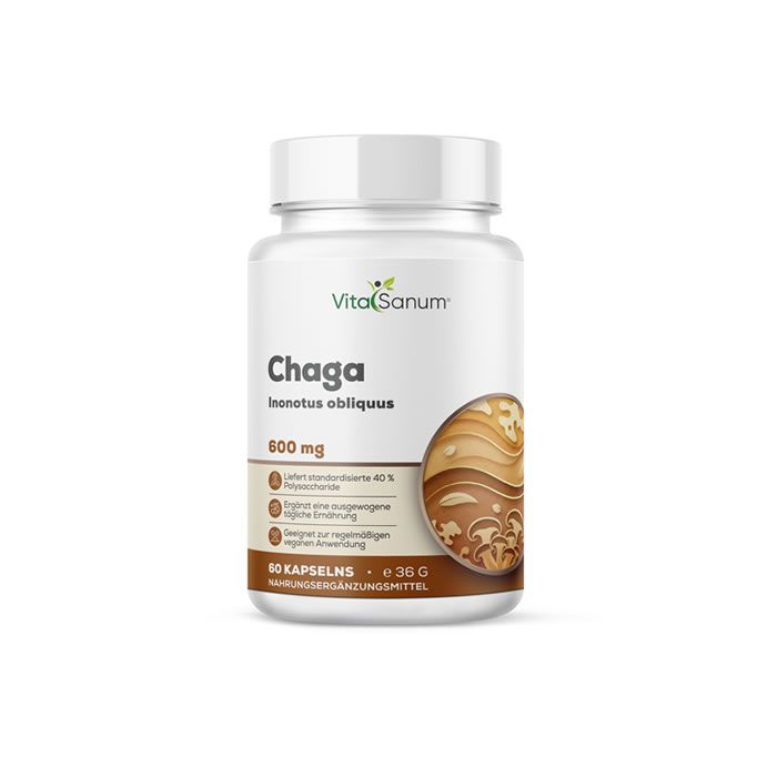Witte fles met etiket. Opschrift: VitaSanum Chaga, 600 mg, 60 capsules. Bruin paddestoelontwerp.