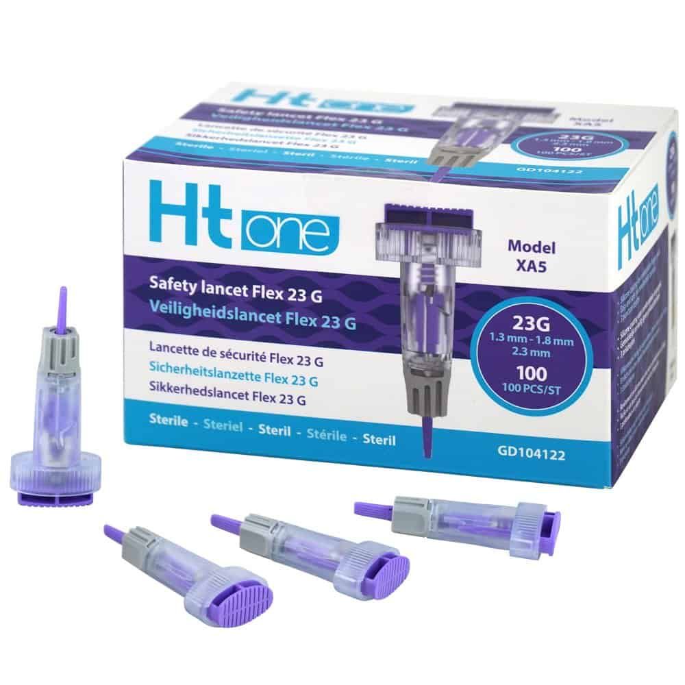 Verpakking HT One Safety Lancet Flex 23G met een lancetapparaat en vier losse lancetten ernaast.