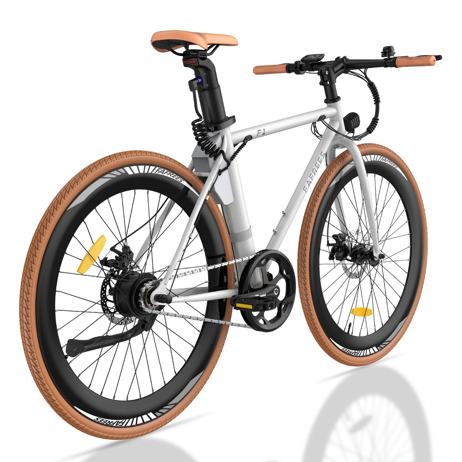 Vélo électrique Fafrees F1 blanc, pneus marron, selle marron. Guidon et selle en cuir. Le vélo est équipé d'un moteur électrique.