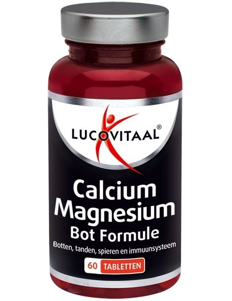 Bruine fles Lucovitaal Calcium Magnesium Bot Formule. Zilveren dop, wit etiket met productnaam en logo. Bevat 60 tabletten.