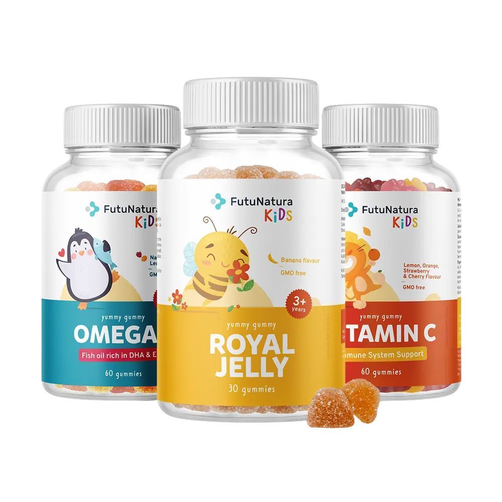 Drie flessen FutuNatura KIDS. Omega, Royal Jelly en Vitamine C. Elke fles bevat gummies. Opschrift: 3+ jaar, GMO-vrij.