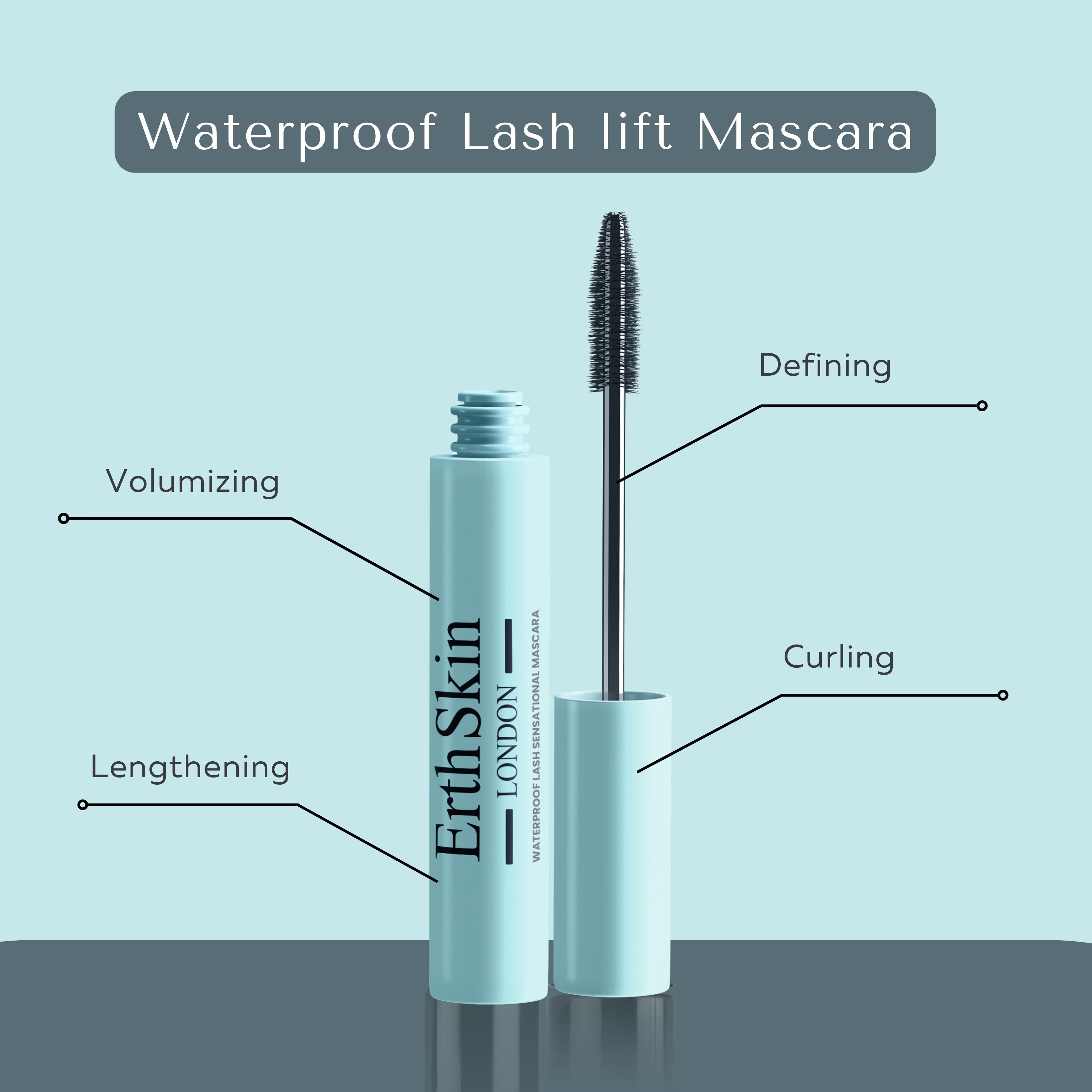 Lichtblauwe mascaratube met open borstel. Tekst: Waterproof Lash lift Mascara. Kenmerken: volume, lengte, definitie, krul.