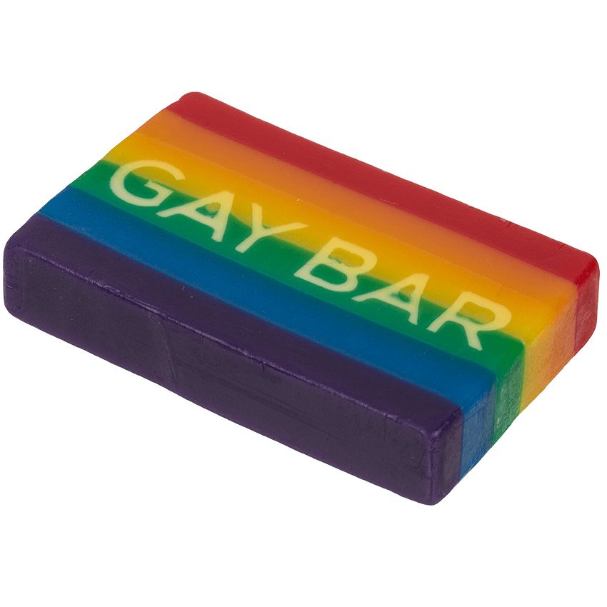Regenboogzeep met de tekst GAY BAR. Rechthoekige vorm, iets schuin.