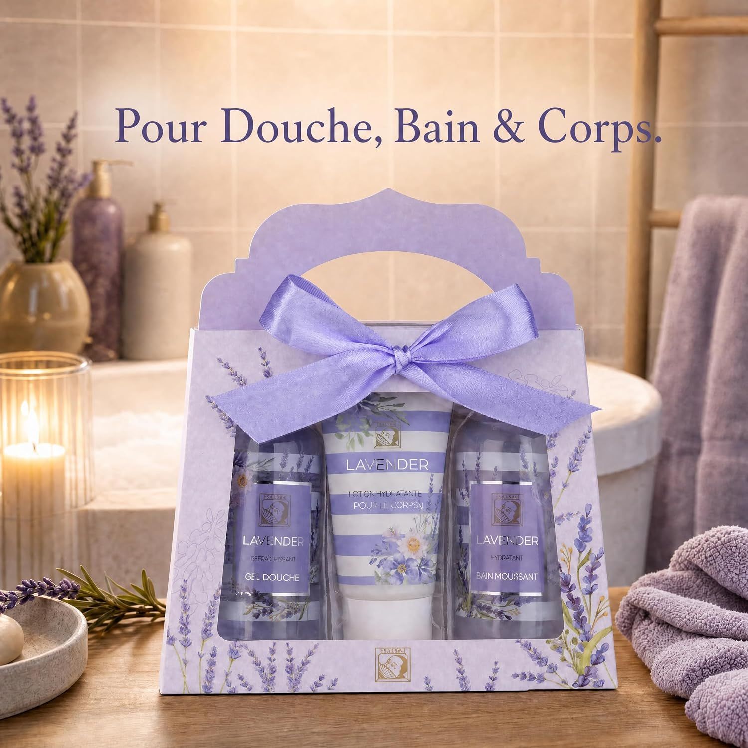 Coffret cadeau lavande : gel douche, lotion corps, savon mains. Emballage violet avec nœud.