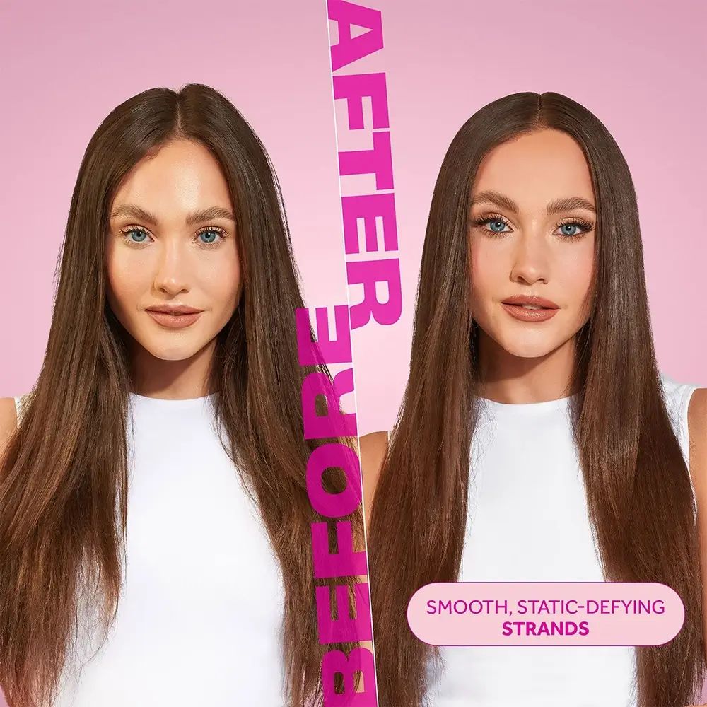 Voor-en-na vergelijking van vrouwen met glad haar. Tekst: Smooth, Static-Defying Strands.