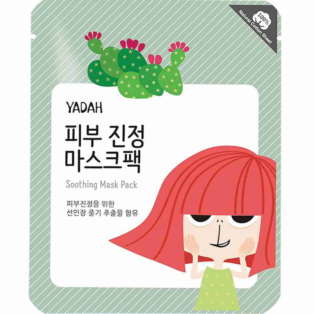 Emballage Yadah Soothing Mask Pack. Illustration de dessin animé avec cactus et fille. Texte en coréen et anglais.