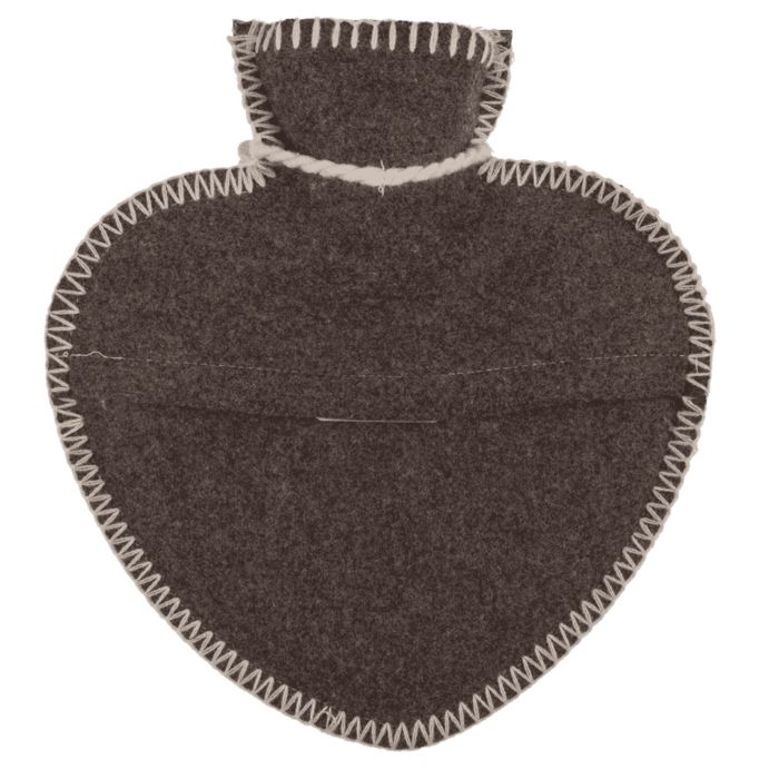 Bouillotte marron en forme de cœur. Point de couture blanc. Dos avec ouverture pour poche intérieure.