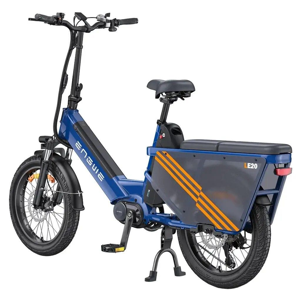 Vélo électrique bleu avec porte-bagages. Détails noirs, rayures orange. Marque ENGWE visible. Modèle LE20.