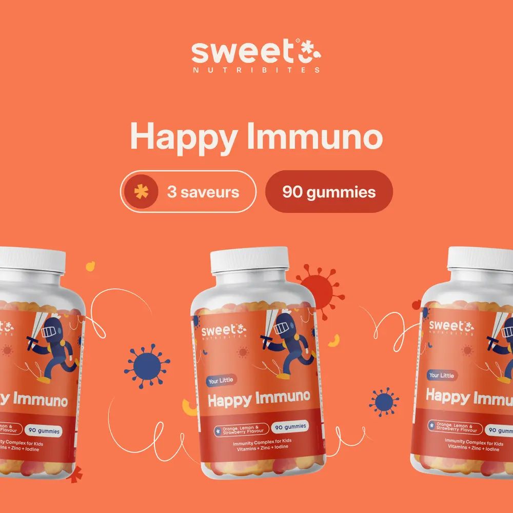 Trois bouteilles Happy Immuno. 90 gommes. 3 saveurs. Fond orange.