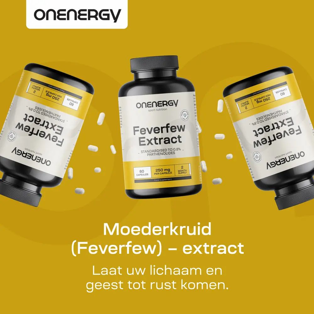 Drie flessen OnEnergy Moederkruid extract op gele achtergrond.