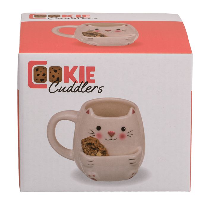 Productverpakking. Doos met afbeelding van de kattenbeker met koekje. Opschrift 'COOKIE CUDDLERS'.