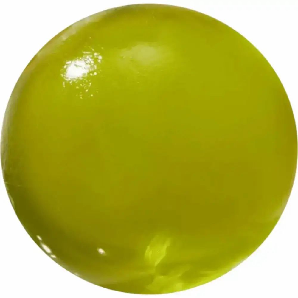 Groen-gele bal, glanzend. Ronde vorm, helder oppervlak. Enkel object, vrijstaand.