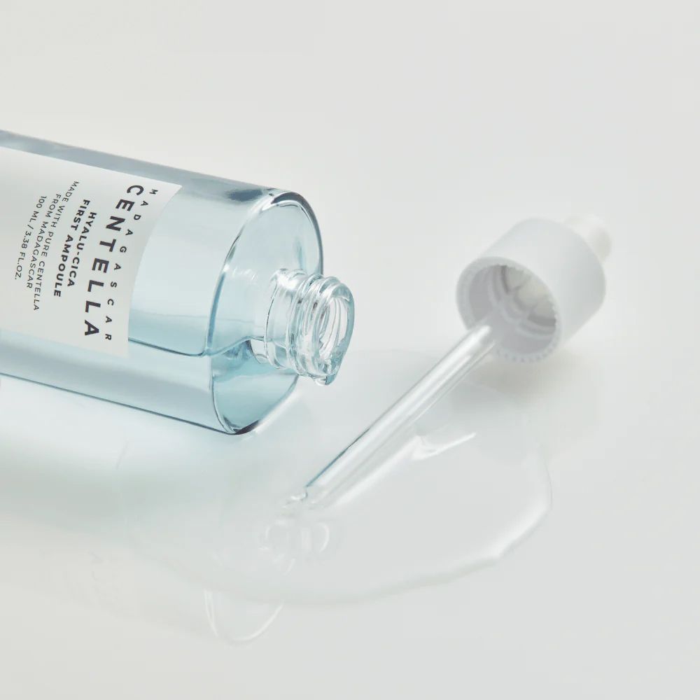 Flacon avec pipette, sérum renversé.